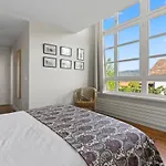 Ruralia Casa Alloru En *