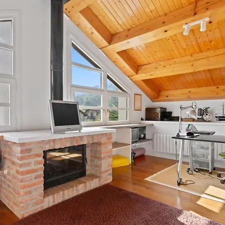 Casa Alloru En בקתה *