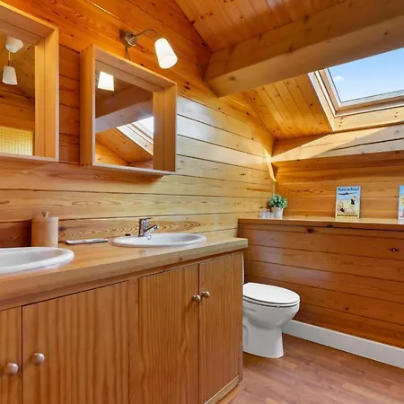 Casa Alloru En * Andrín